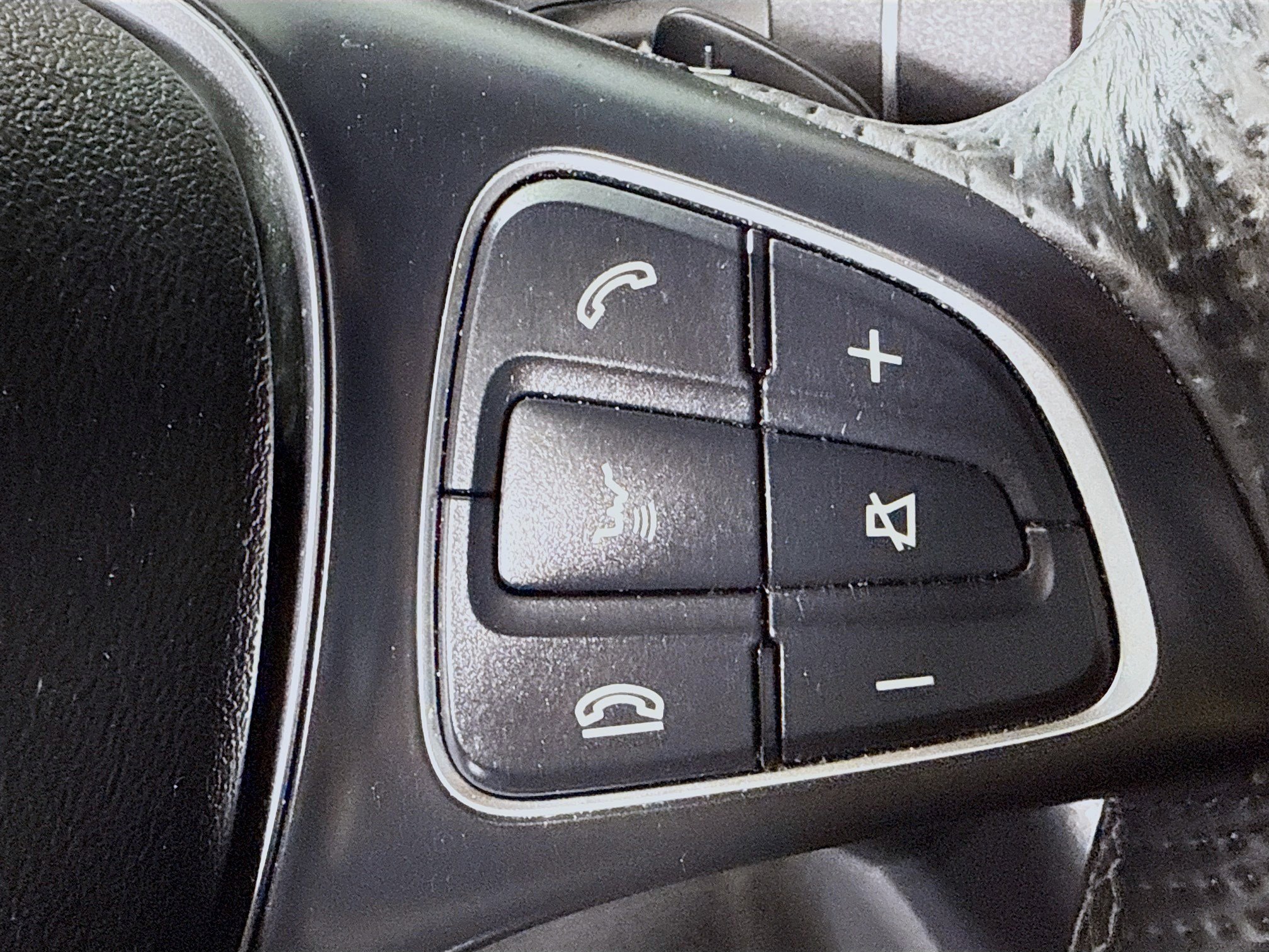 Used 2020 Mercedes-Benz Metris Passenger w/ Premium Safety Package image 15