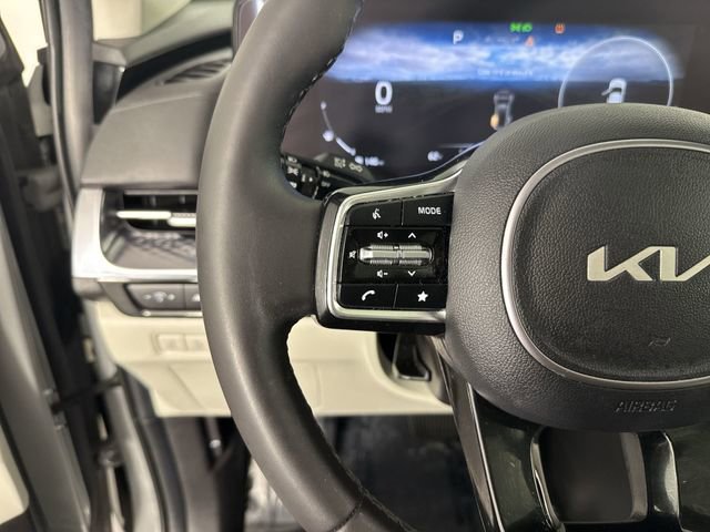 Used 2024 Kia Carnival SX Prestige FWD image 13