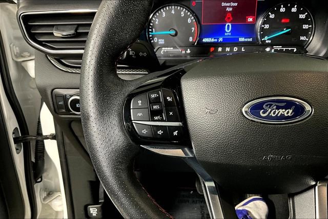 Used 2023 Ford Explorer ST-Line image 18