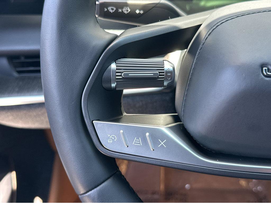 Used 2024 Lucid Air Touring AWD/4WD image 22