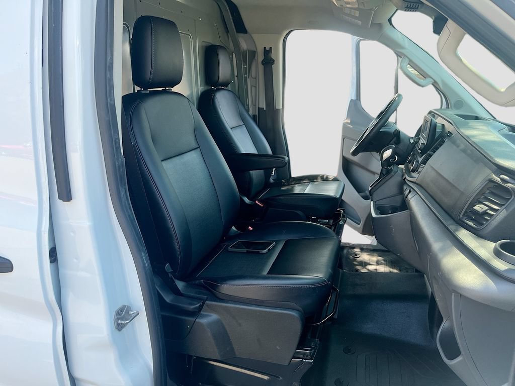 Used 2024 Ford Transit 250 Low Roof AWD image 23