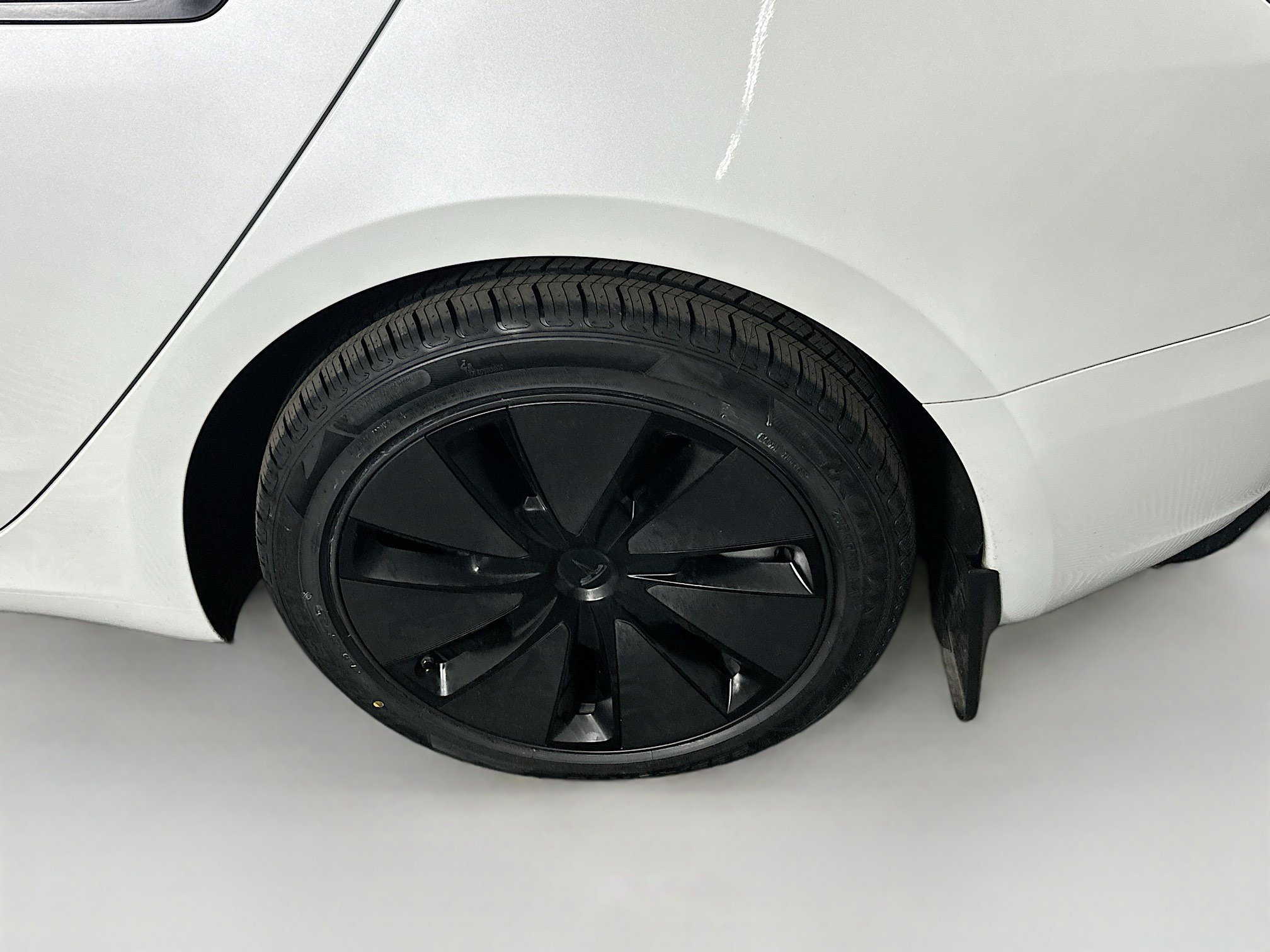 Used 2024 Tesla Model 3 Long Range image 11