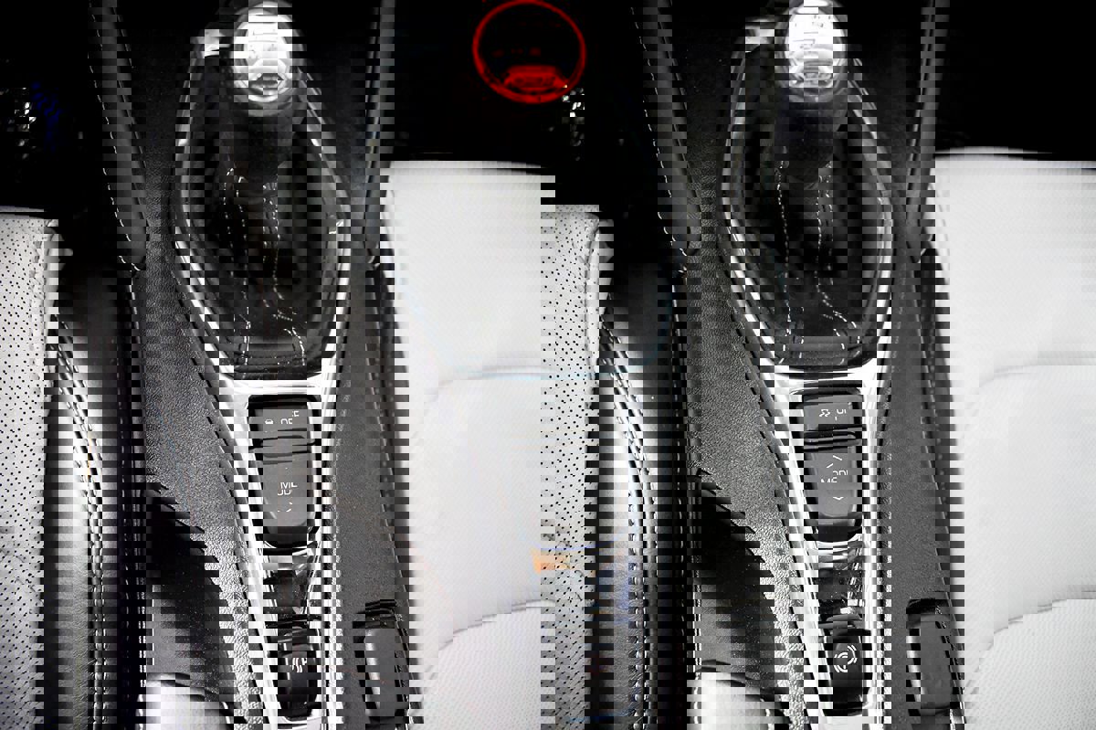 Used 2017 Chevrolet Camaro SS w/ LPO, Ground Effects Package image 33