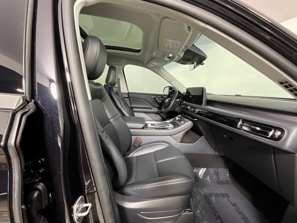 Used 2025 Lincoln Aviator AWD image 20