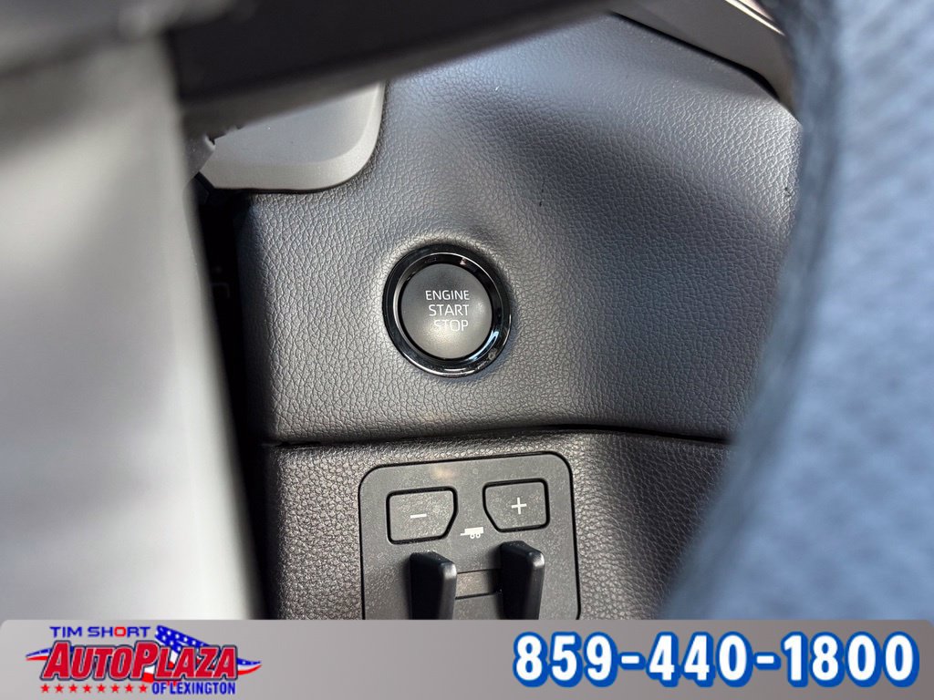 Used 2026 Toyota Tundra Limited AWD/4WD image 23