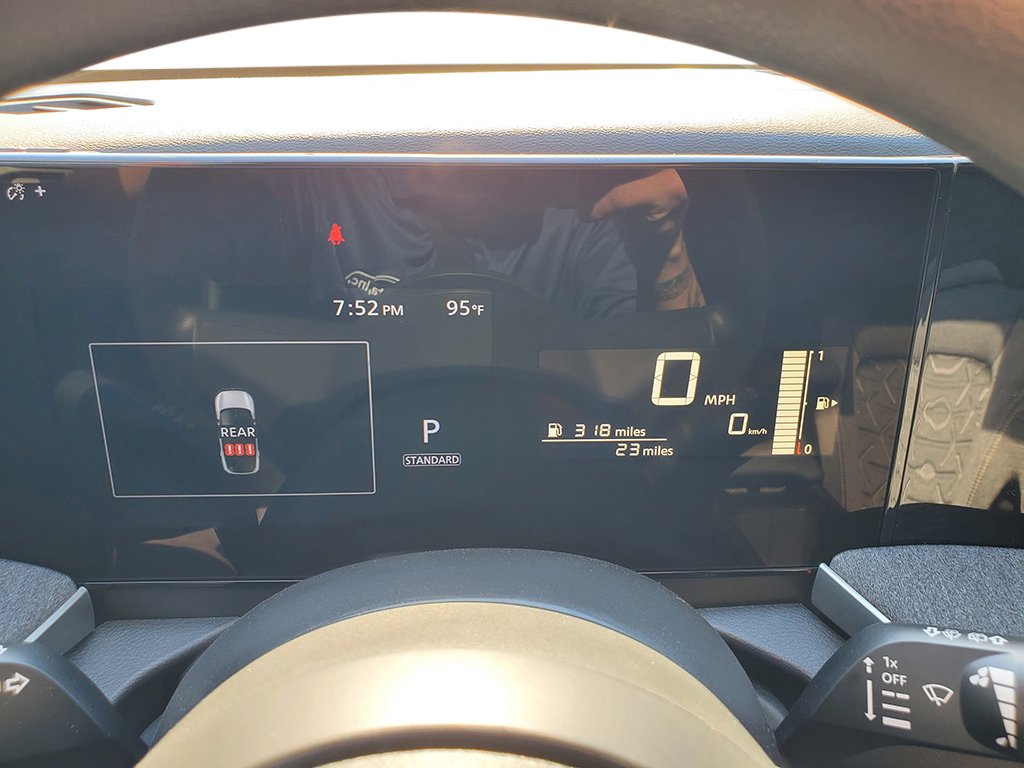 New 2025 Nissan Kicks SV w/ Illumination Package image 17