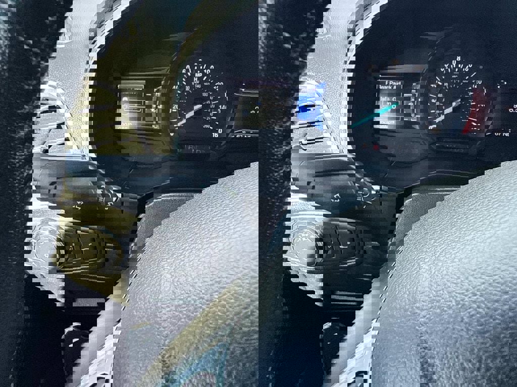 Used 2016 Ford Edge SEL w/ Canadian Touring Package AWD/4WD image 32