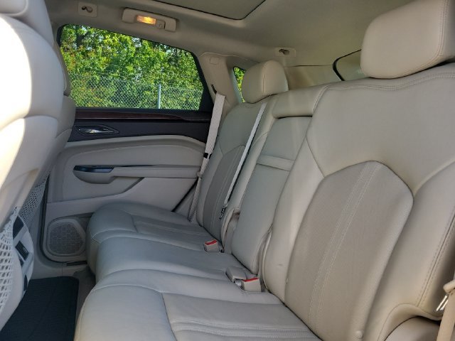 Used 2016 Cadillac SRX Luxury w/ Driver Awareness Package FWD image 28