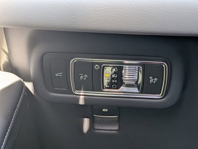 Used 2024 Lincoln Nautilus Premier w/ Equipment Group 102A AWD/4WD image 26