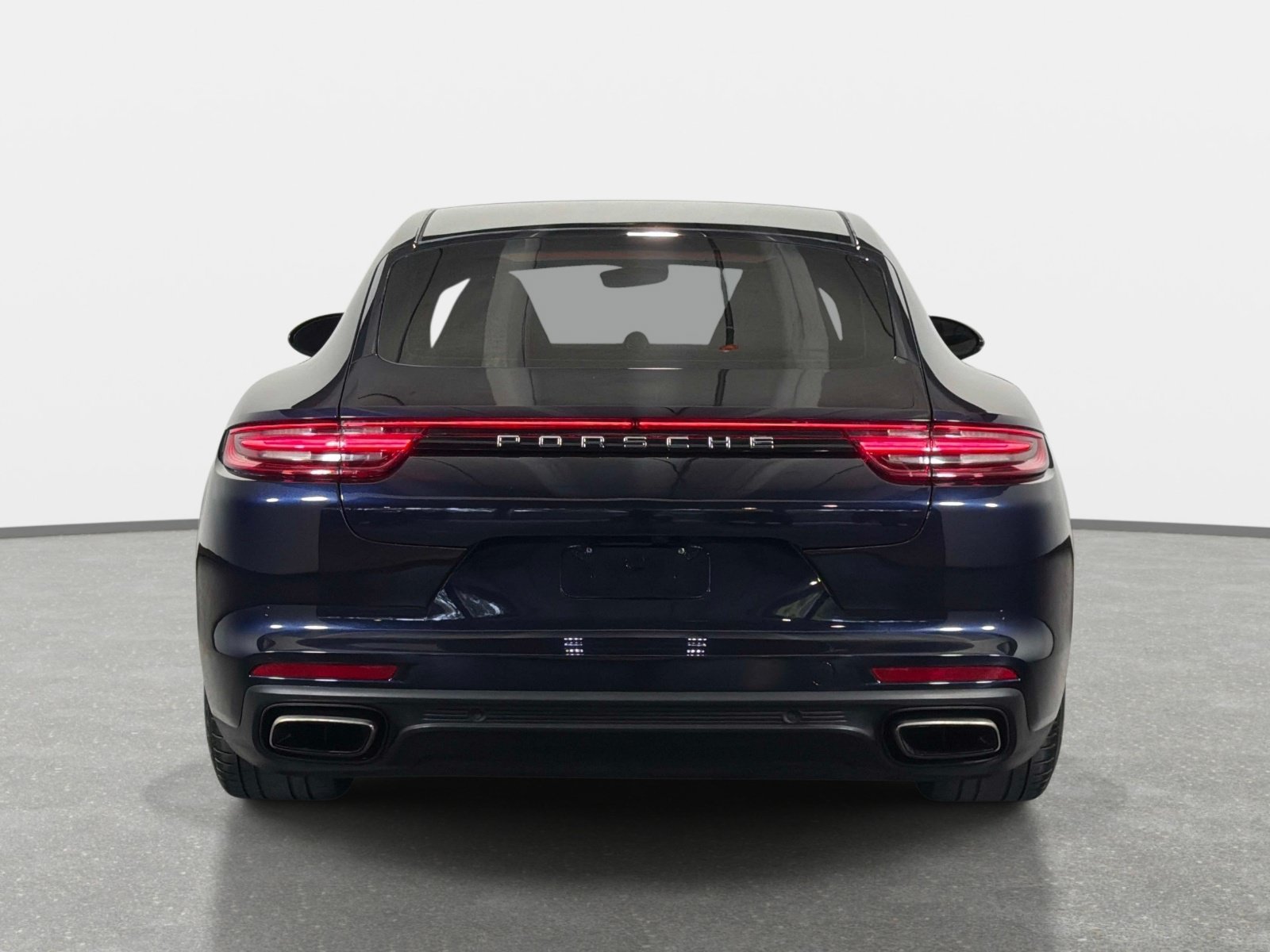 Used 2017 Porsche Panamera 4 AWD/4WD image 4