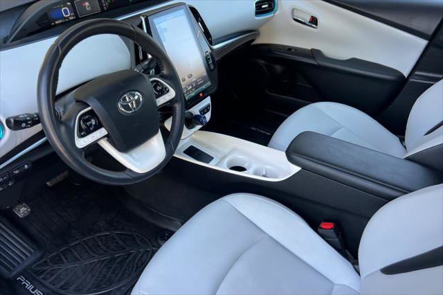 Certified 2018 Toyota Prius Prime Advanced FWD image 11