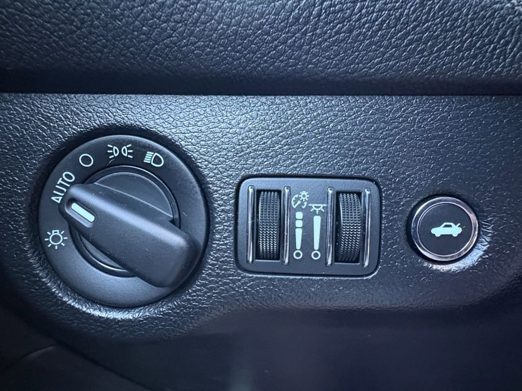 Used 2021 Dodge Challenger SRT Hellcat Redeye image 3