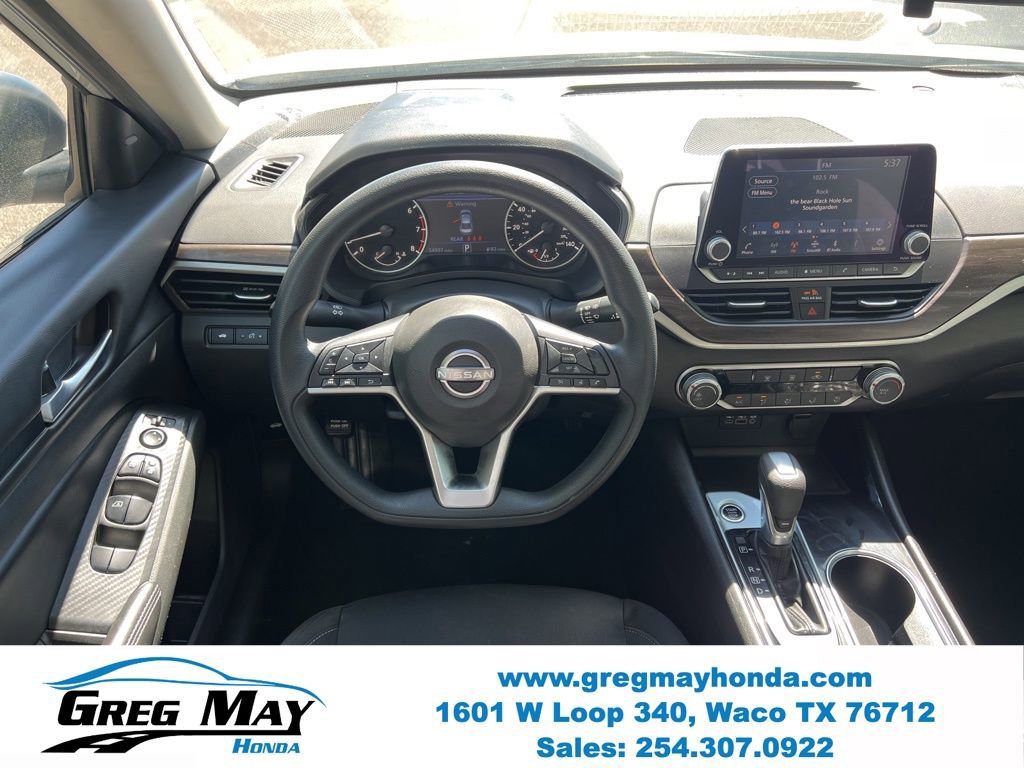 Used 2024 Nissan Altima 2.5 SV image 18