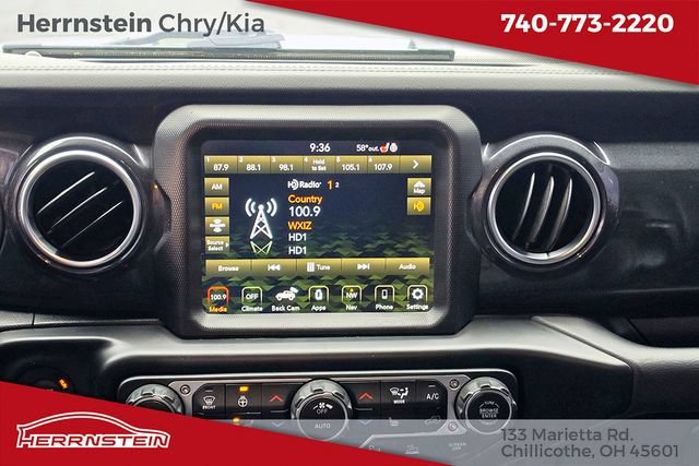 Used 2022 Jeep Wrangler Unlimited Sahara AWD/4WD image 9