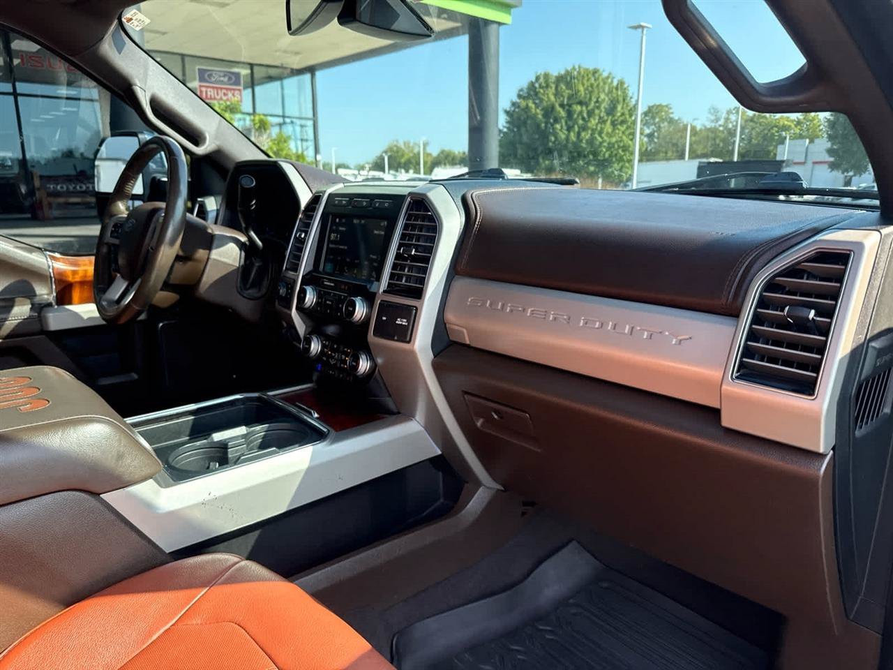 Used 2019 Ford F350 King Ranch w/ King Ranch Ultimate Package AWD/4WD image 30