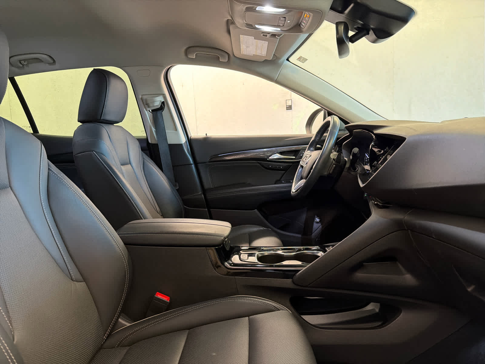 Used 2023 Buick Envision Essence image 26