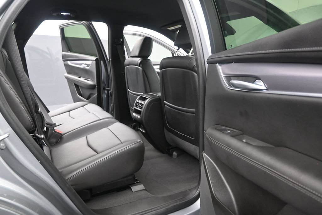 Used 2024 Cadillac XT5 Luxury FWD image 18