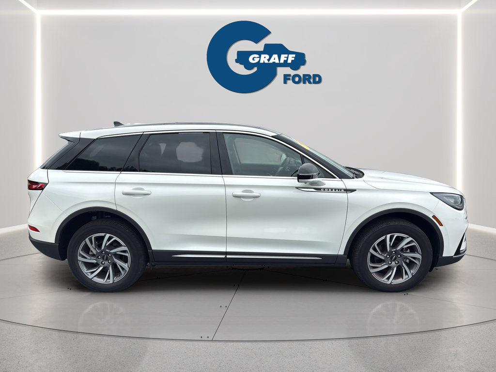 Used 2023 Lincoln Corsair AWD w/ Equipment Group 101A image 5