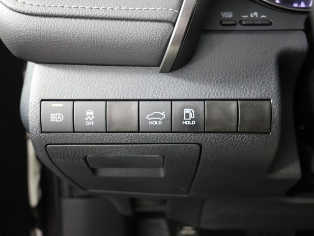 Used 2024 Toyota Camry SE image 21