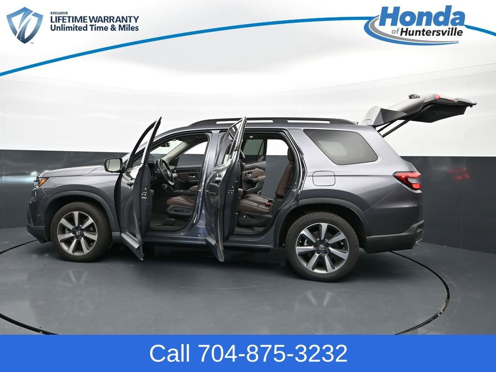 Used 2023 Honda Pilot Elite image 34