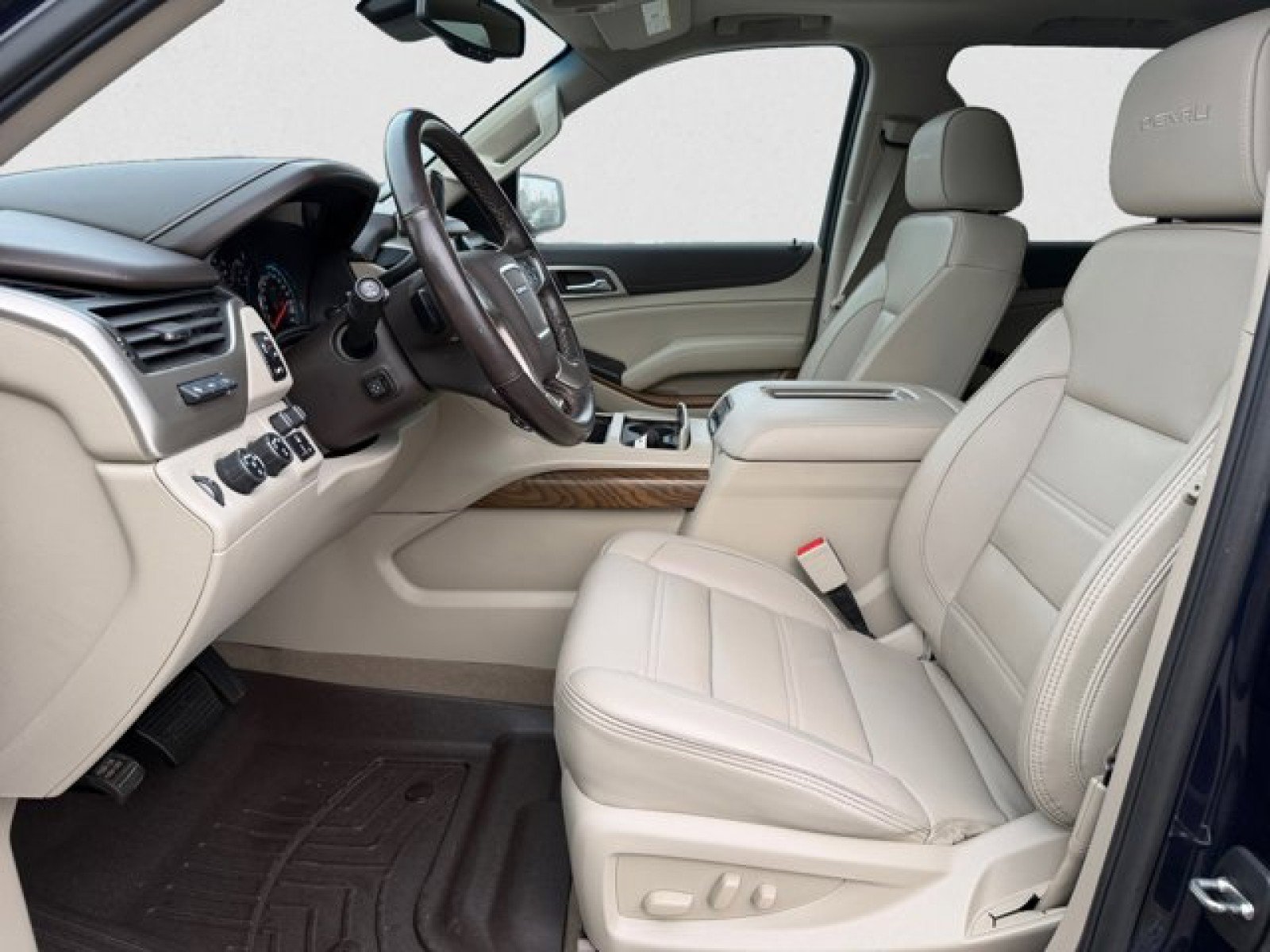 Used 2020 GMC Yukon Denali AWD/4WD image 10