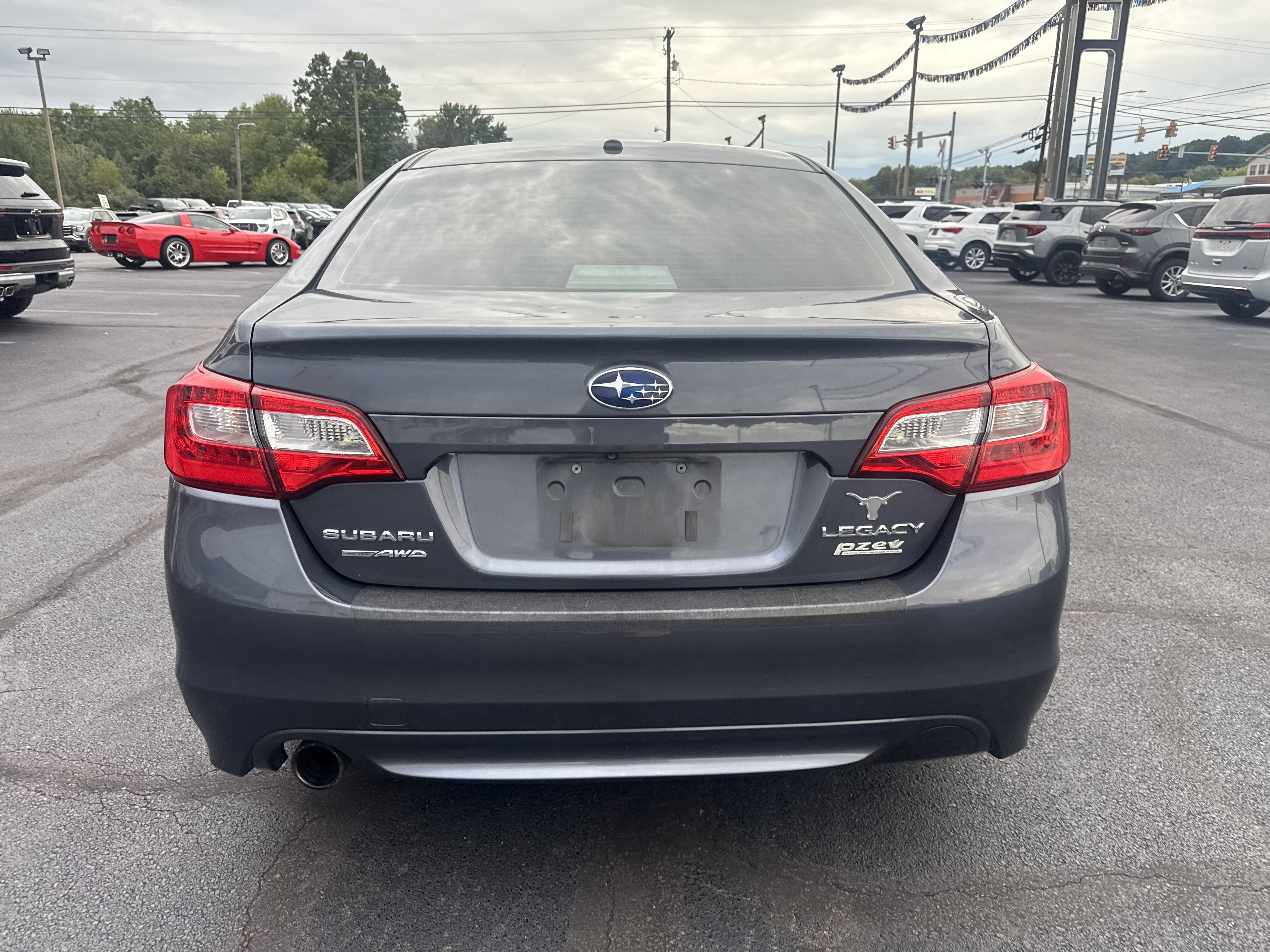 Used 2015 Subaru Legacy 2.5i Premium AWD/4WD image 4