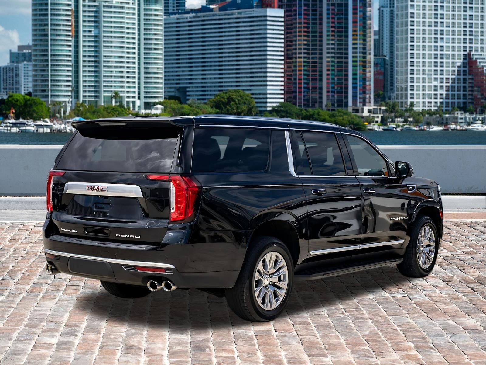 Used 2024 GMC Yukon XL Denali image 5