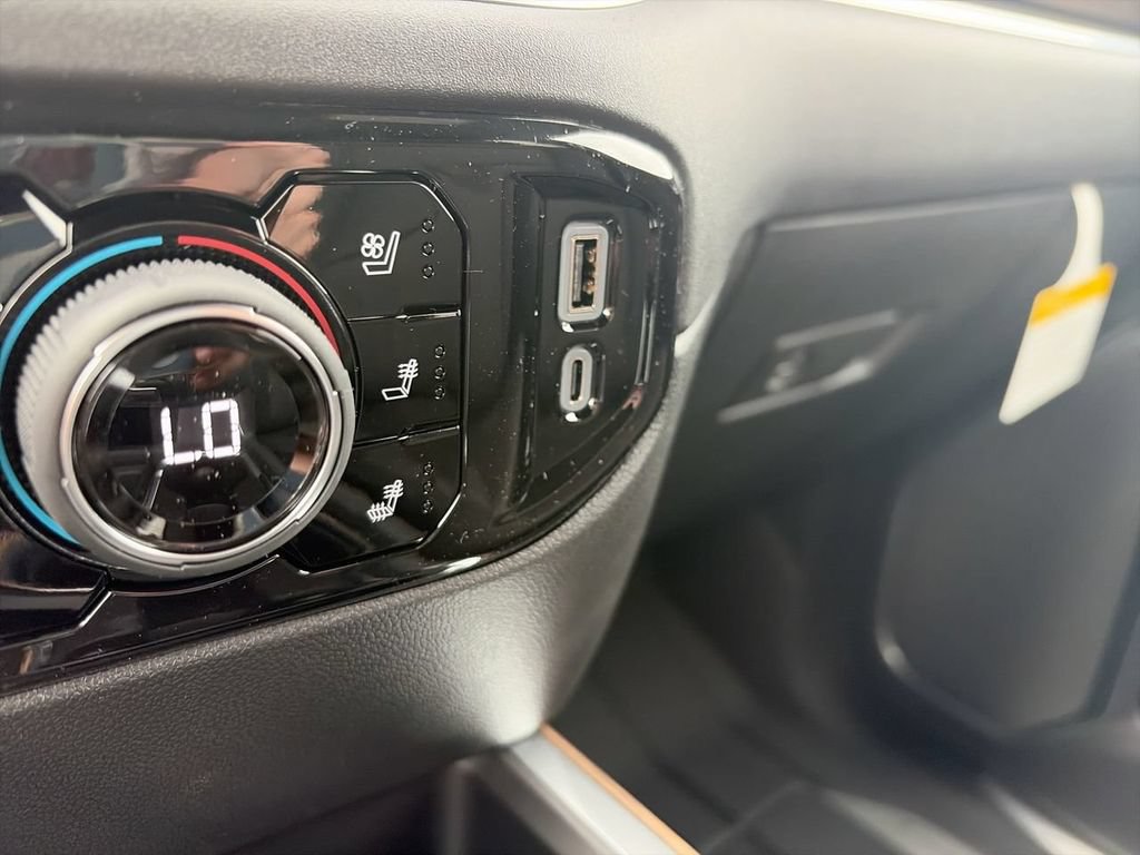 New 2026 Chevrolet Silverado 1500 High Country AWD/4WD image 21