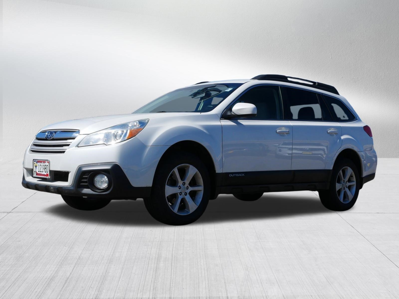 Used 2013 Subaru Outback 2.5i Premium w/ Popular Pkg 1B image 3