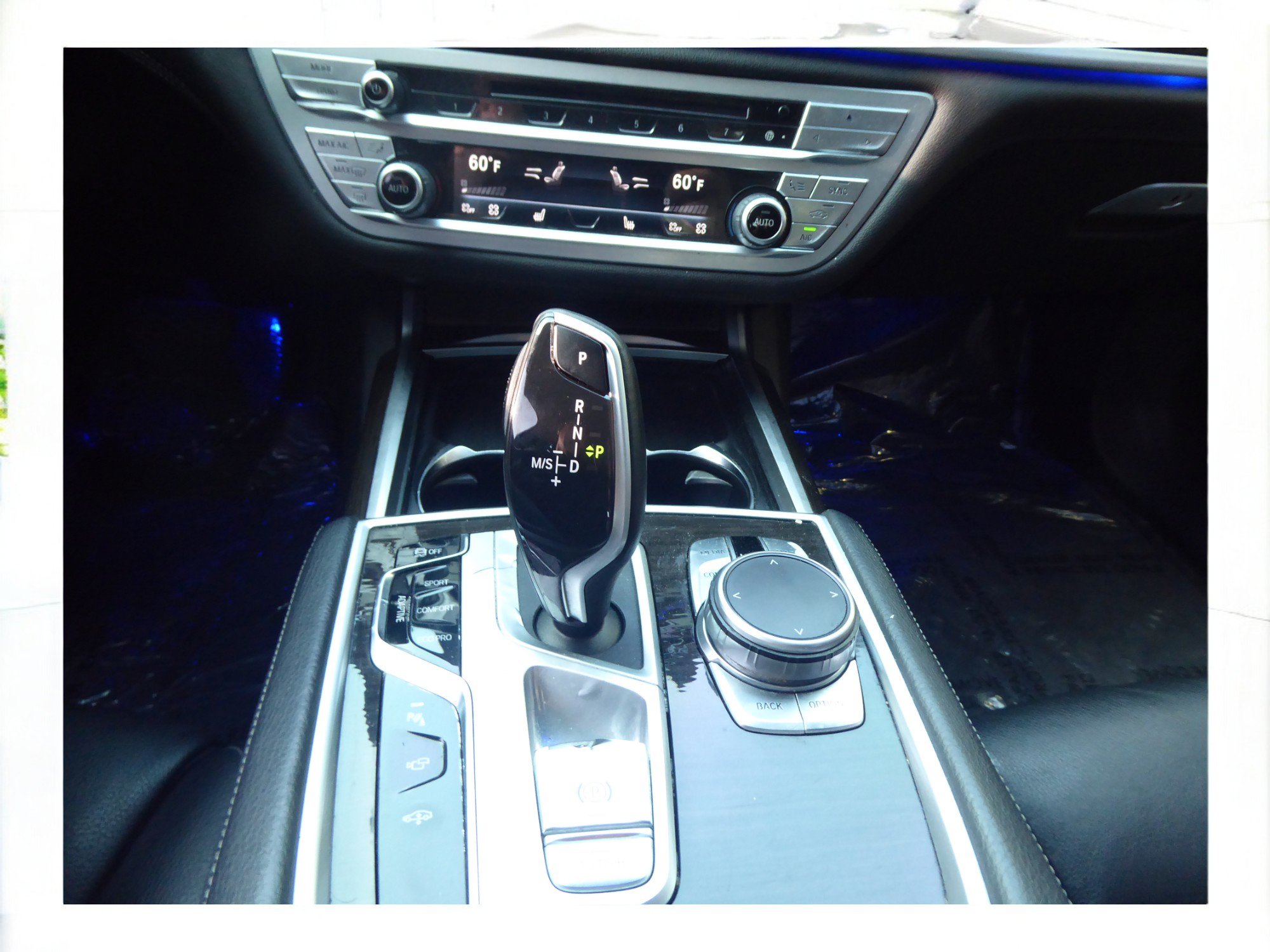 Used 2020 BMW 740i xDrive w/ Cold Weather Package image 12