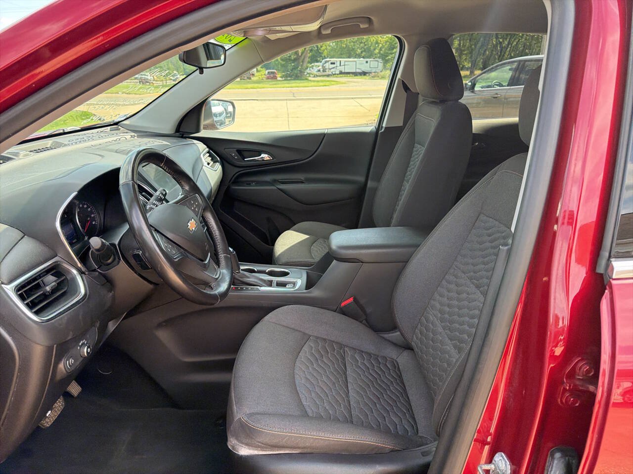 Used 2019 Chevrolet Equinox LT AWD/4WD image 12