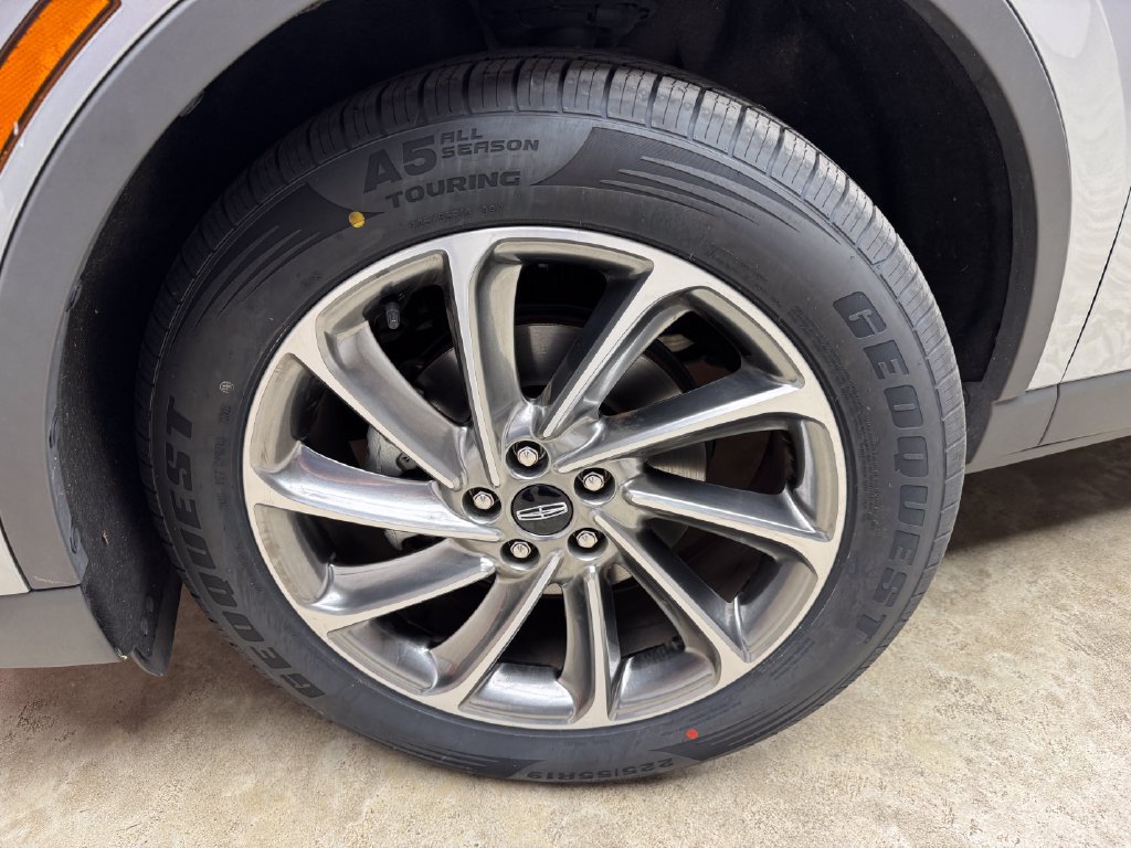 Used 2023 Lincoln Corsair AWD w/ Equipment Group 101A image 30