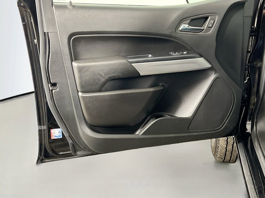 Used 2022 Chevrolet Colorado LT w/ Fleet Safety Package image 17