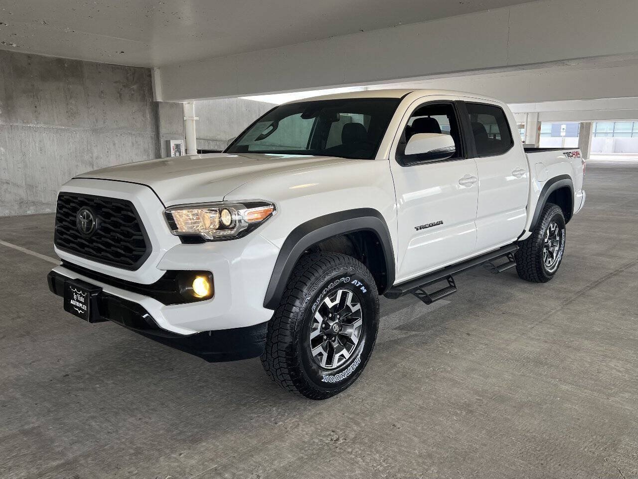 Used 2021 Toyota Tacoma TRD Off-Road w/ Technology Package AWD/4WD image 13