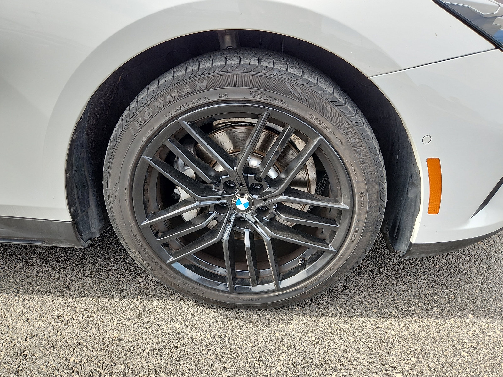 Used 2024 BMW 530i RWD image 9