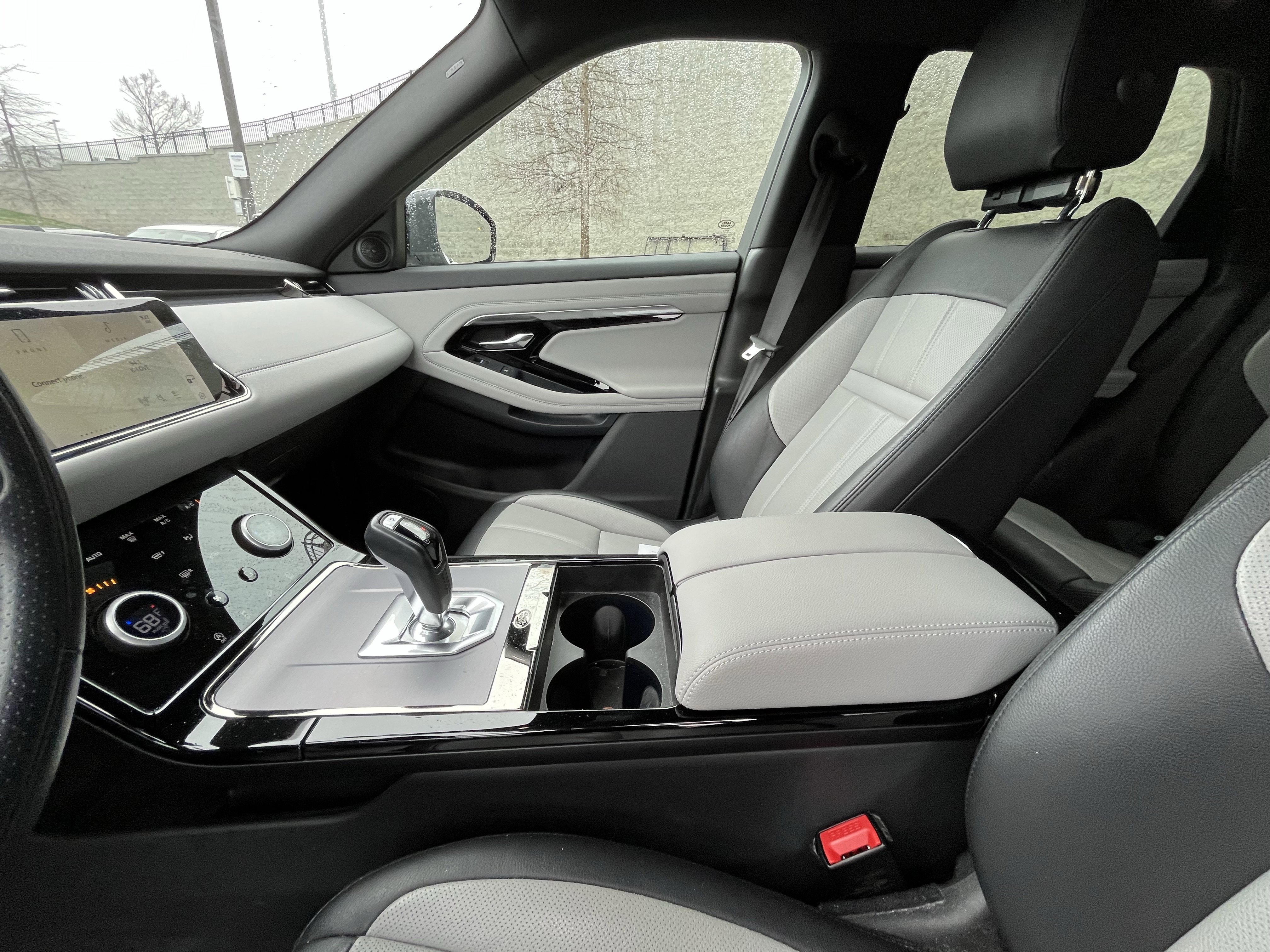 Certified 2023 Land Rover Range Rover Evoque R-Dynamic SE image 25