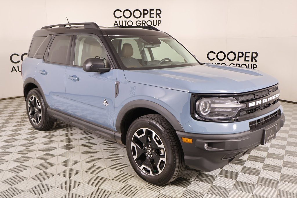 Used 2021 Ford Bronco Sport Outer Banks w/ Outer Banks Package (96D) image 1