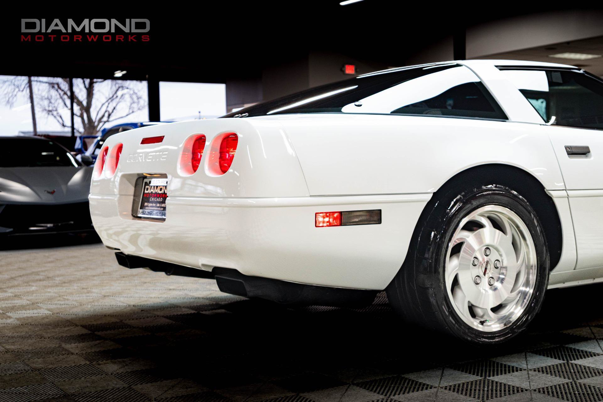 Used 1995 Chevrolet Corvette Coupe RWD image 24