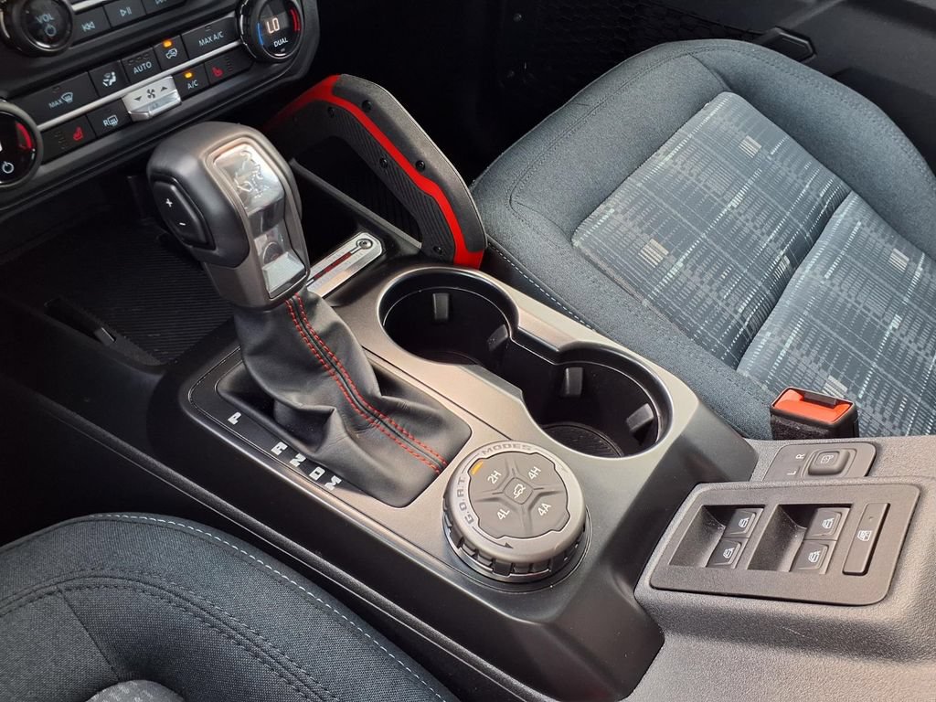 Used 2025 Ford Bronco Heritage Edition AWD/4WD image 21