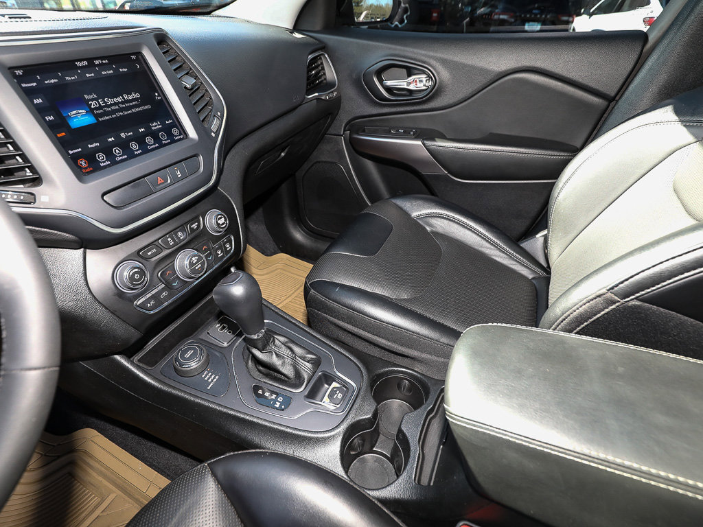 Used 2022 Jeep Cherokee Latitude Lux w/ Sun & Sound Group image 18