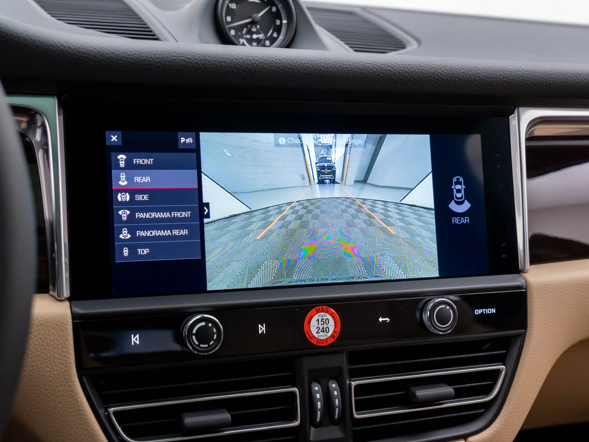 Certified 2026 Porsche Macan image 25