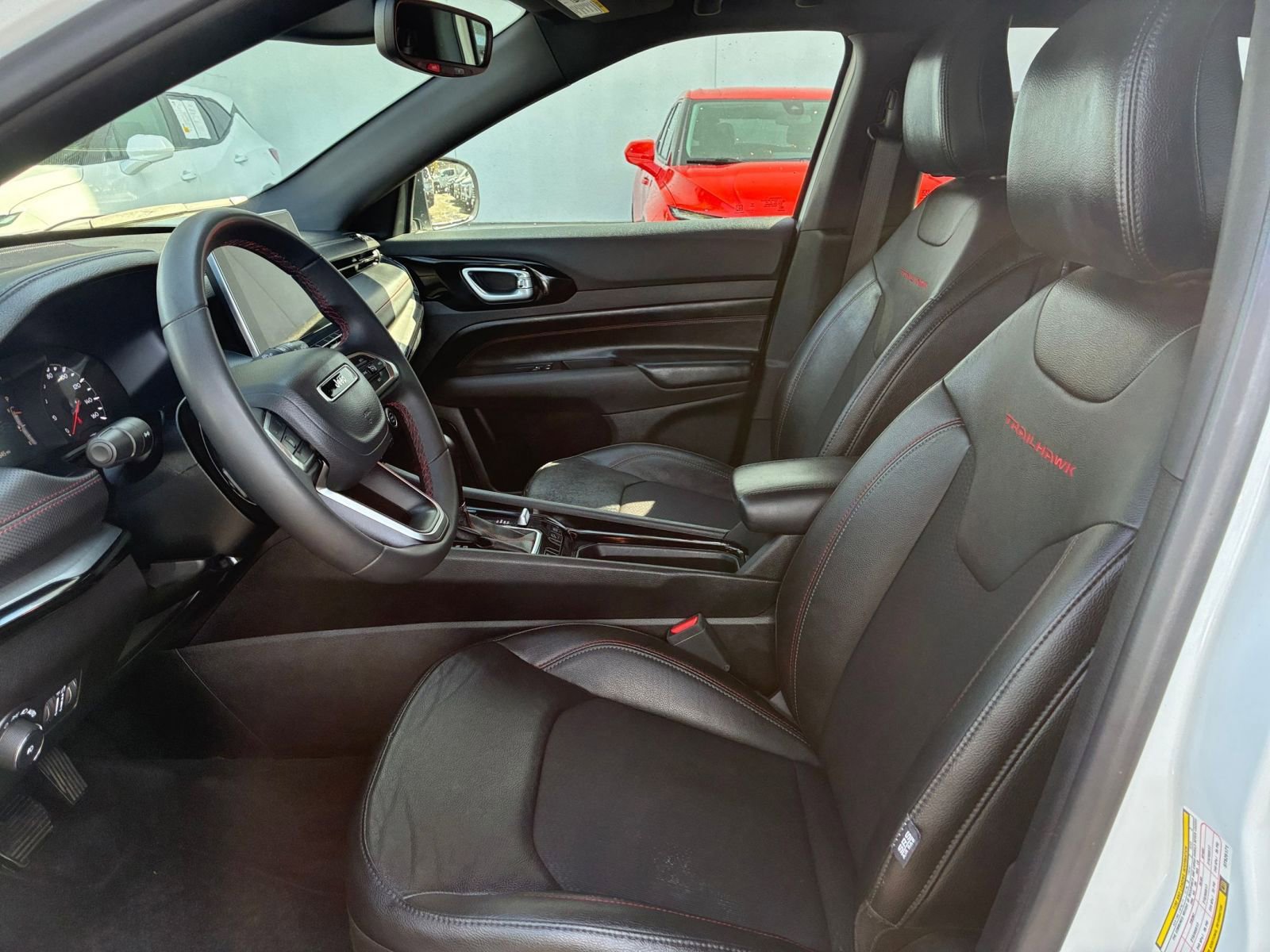 Used 2025 Jeep Compass Trailhawk w/ Trailer Tow Group image 25