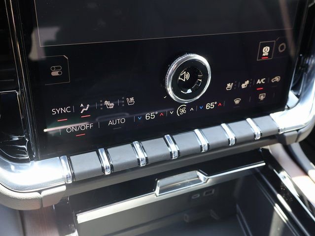 New 2026 GMC Yukon Elevation w/ Elevation Premium Package AWD/4WD image 32