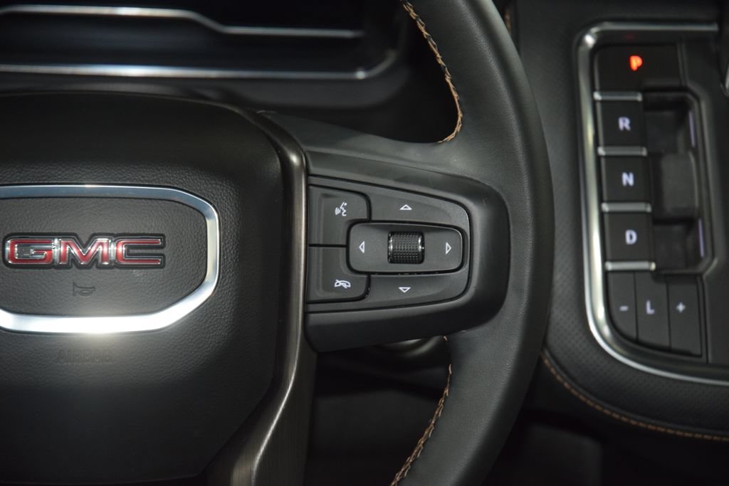 Used 2024 GMC Yukon AT4 AWD/4WD image 40