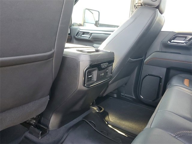 Used 2024 GMC Sierra 2500 AT4 w/ AT4 Premium Plus Package image 9