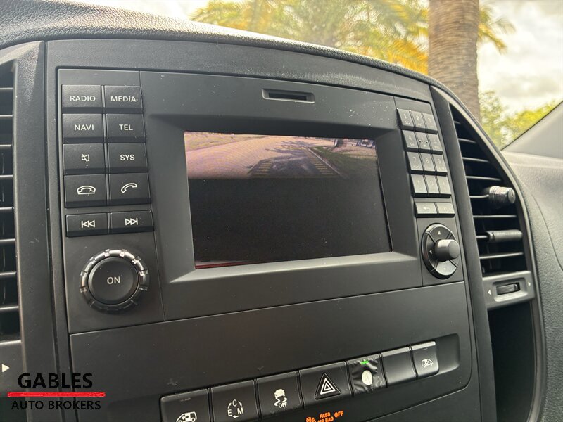Used 2018 Mercedes-Benz Metris Passenger image 17