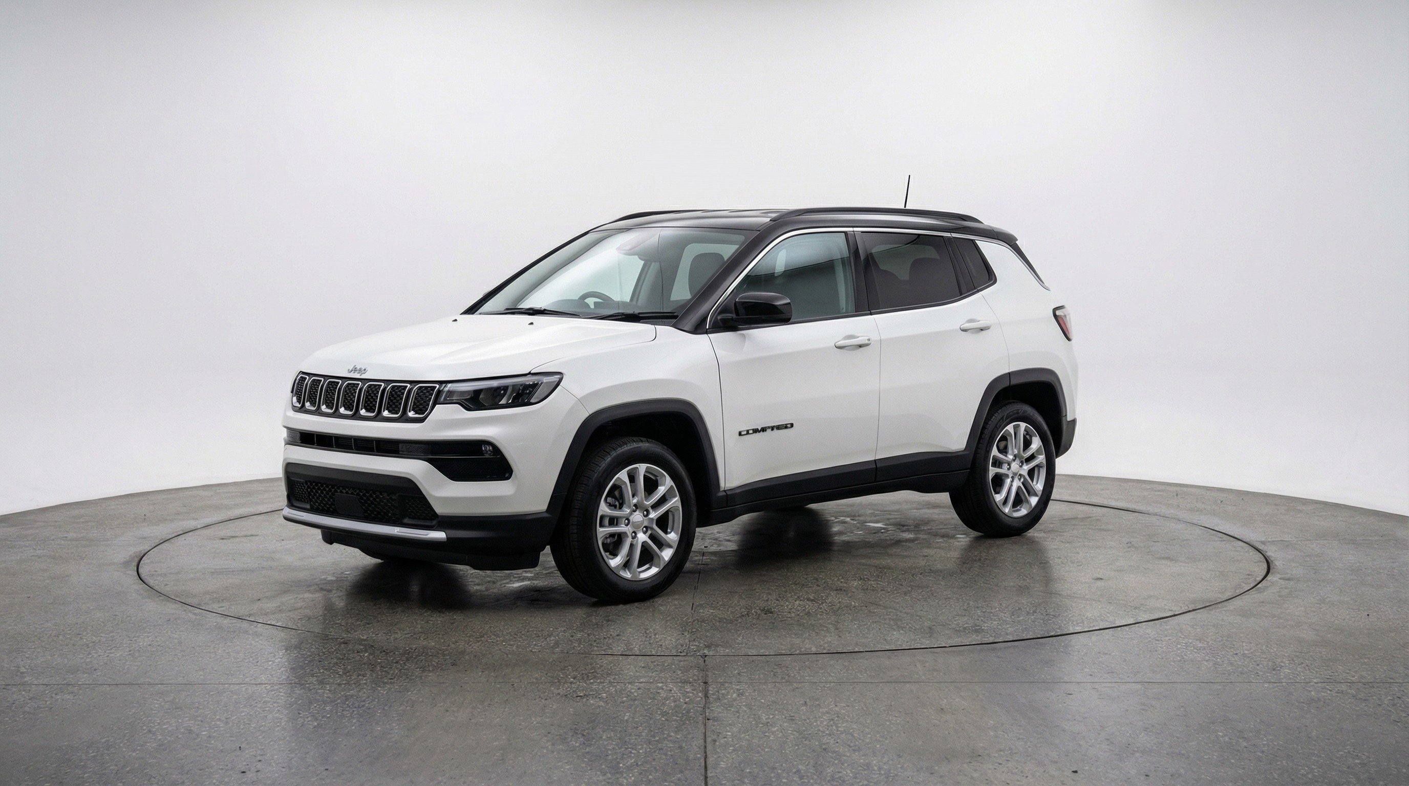 Used 2025 Jeep Compass Limited image 3