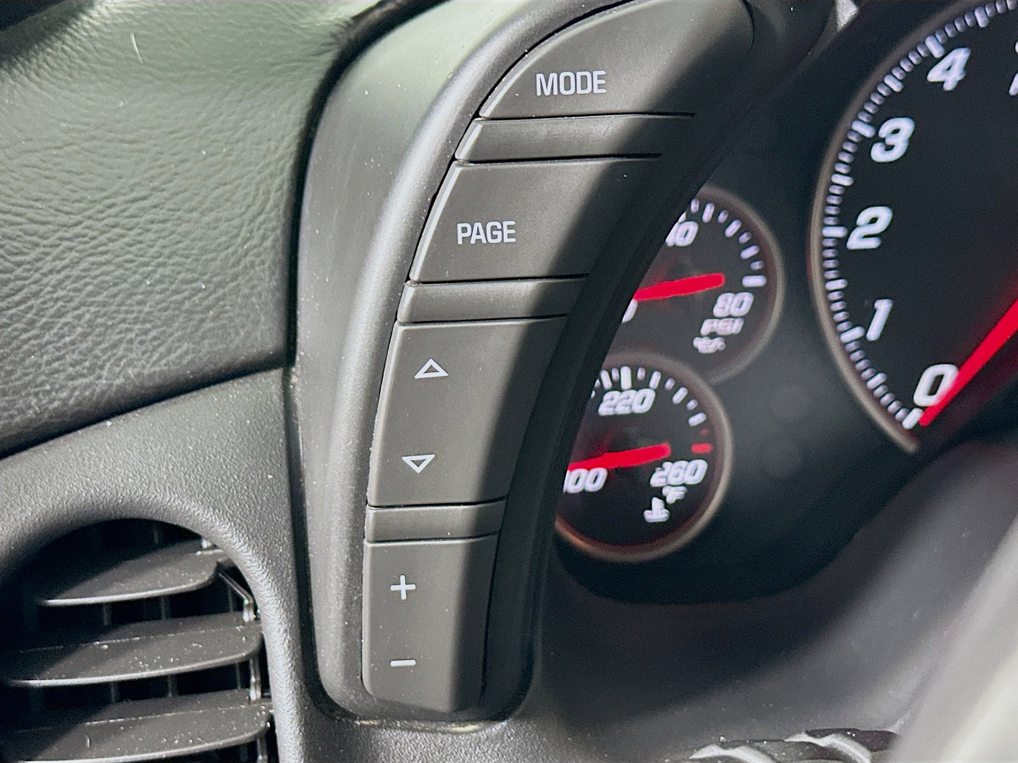 Used 2012 Chevrolet Corvette Grand Sport w/ 3LT Preferred Equipment Group image 16