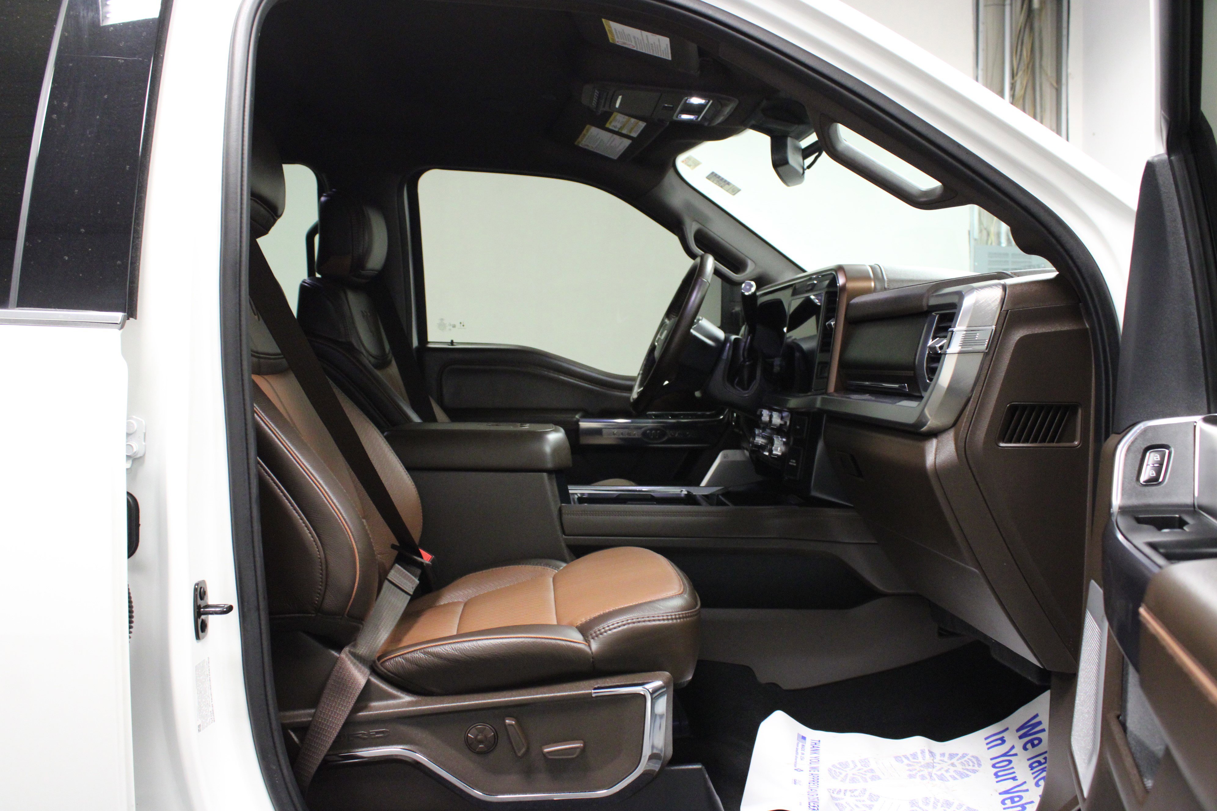 Used 2025 Ford F350 King Ranch image 16