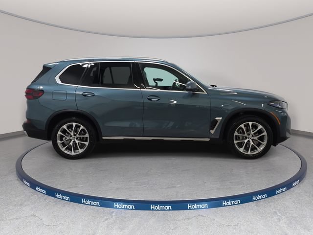 Used 2026 BMW X5 xDrive40i w/ Premium Package AWD/4WD image 4